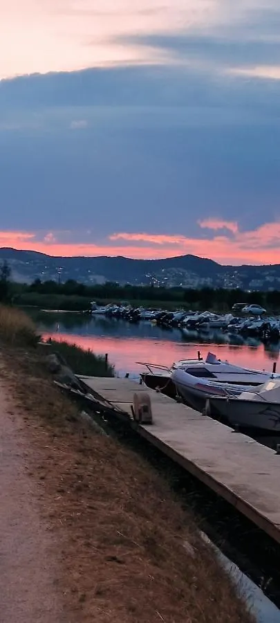 Maison De Vacances A L'Ayguade Classee 3 Etoiles, Climatisee,3Mn A Pied Plage Et Restos ,5Mn Aeroport, 10Mn Gare Hyères 0*,
